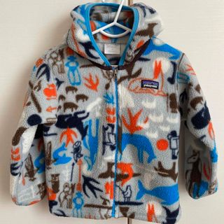 パタゴニア(patagonia)のパタゴニア　パーカー　フーディ　3T  フリース　シンチラ(ジャケット/上着)