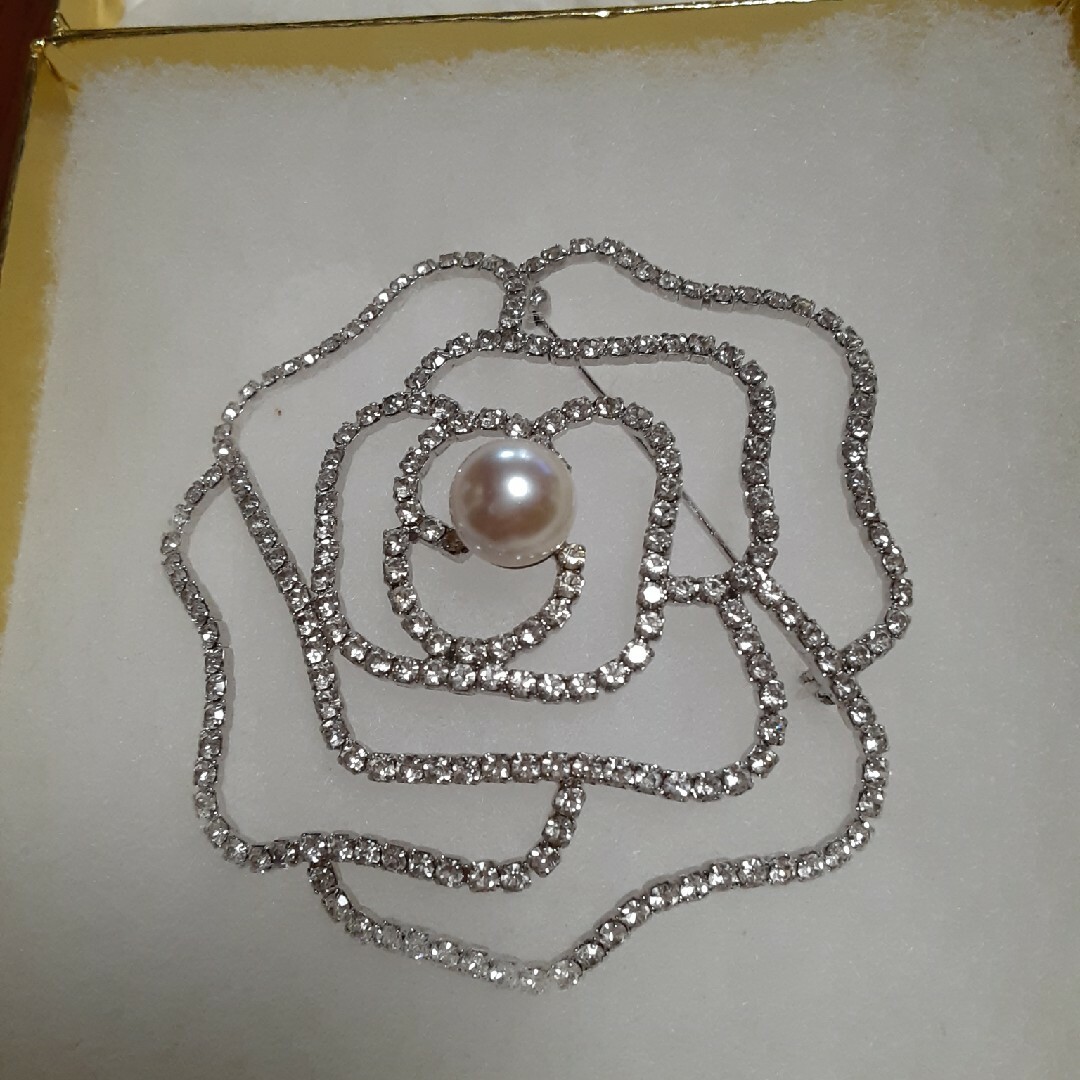 真珠とジルコニアダイヤのブローチ