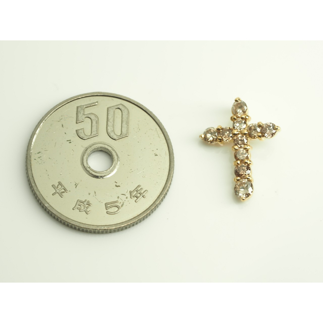 D0.50ct！クロス　十字架　K18YG天然ブラウンダイヤペンダントネックレス レディースのアクセサリー(ネックレス)の商品写真