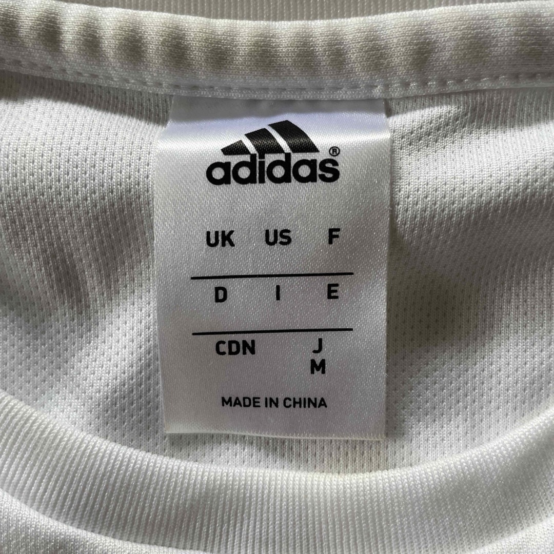 adidas(アディダス)のアディダス　半袖Tシャツ　かわいい レディースのトップス(Tシャツ(半袖/袖なし))の商品写真