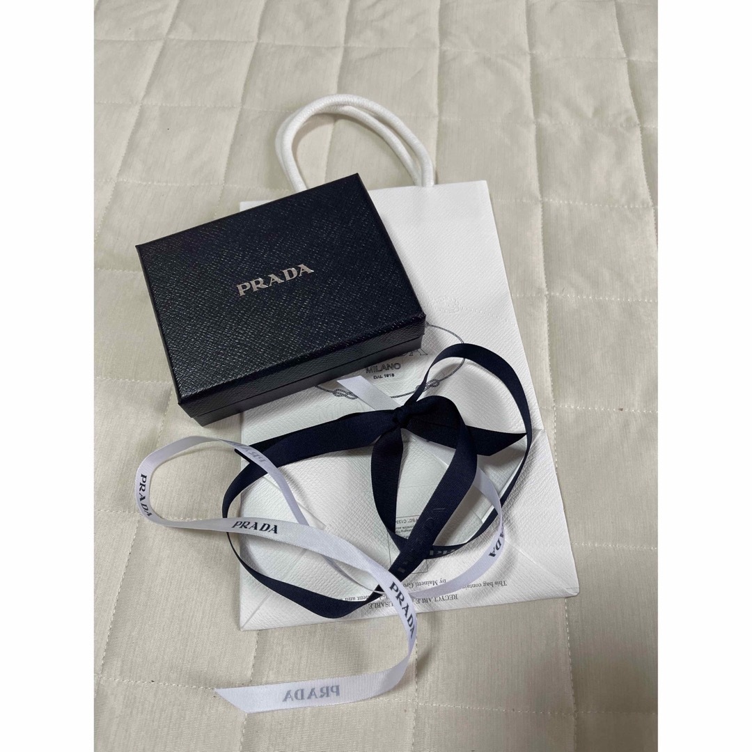 新品✨PRADA リュック　空箱　紙袋　布袋　リボン　紙枕