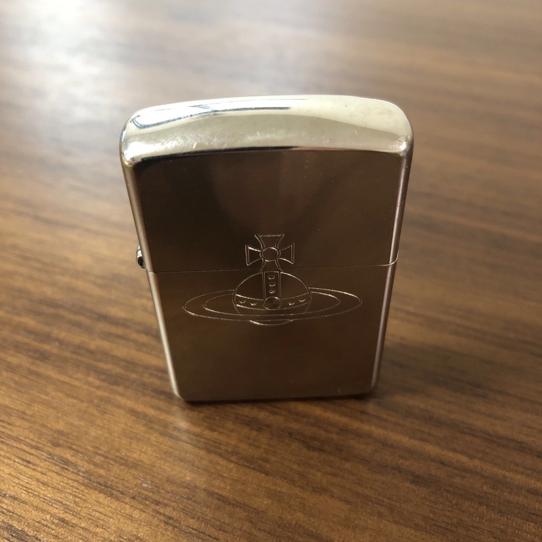 Vivienne Westwood(ヴィヴィアンウエストウッド)のヴィヴィアンウェストウッド zippo ジッポライター　vivian メンズのファッション小物(タバコグッズ)の商品写真