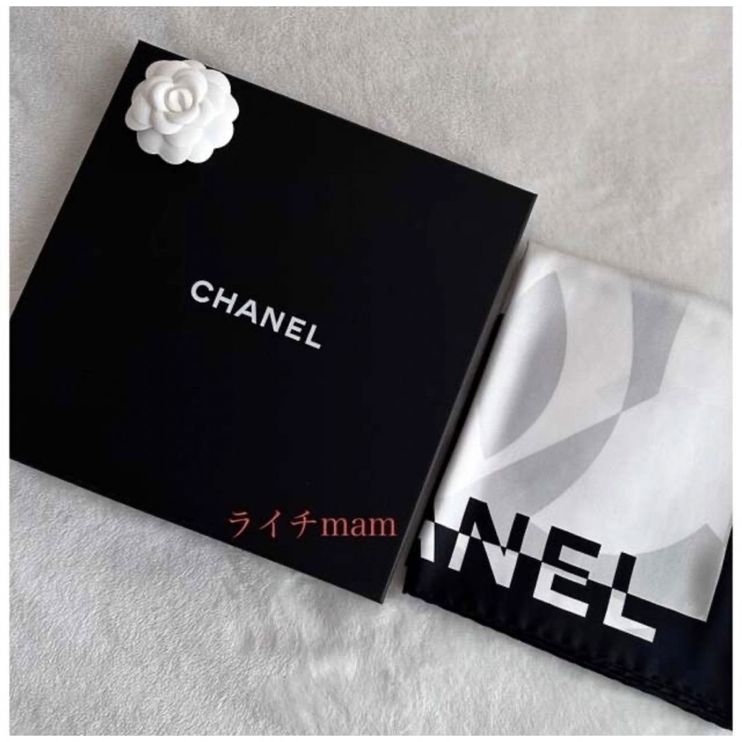 CHANEL(シャネル)のCHANEL🎀シャネル♡スカーフ　顧客限定ギフト レディースのファッション小物(バンダナ/スカーフ)の商品写真