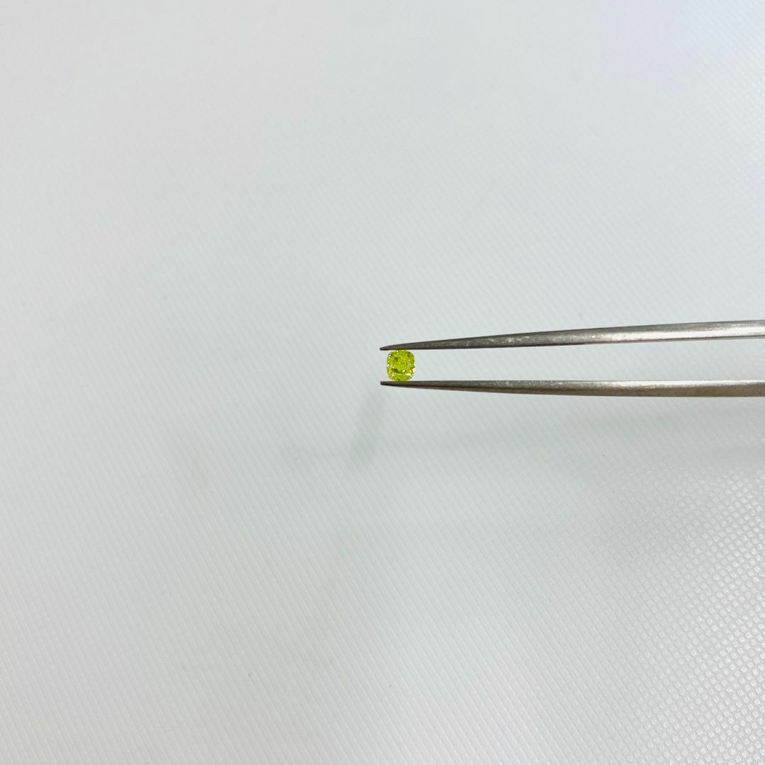 FANCY INTENSE YELLOW GREEN 0.127ct X