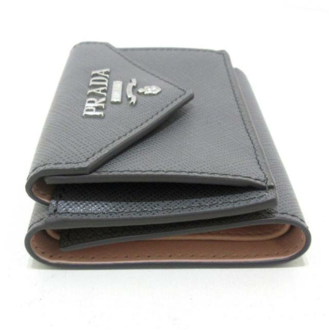 PRADA(プラダ)のプラダ 3つ折り財布美品  - 1MH021 グレー レディースのファッション小物(財布)の商品写真