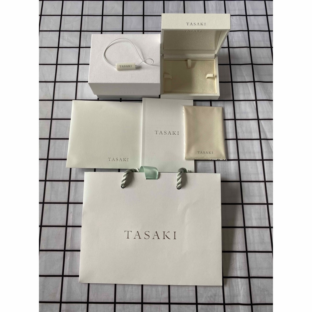 TASAKI(タサキ)のTASAKI タサキ 真珠ブレスレット ケース 空箱 レディースのアクセサリー(ブレスレット/バングル)の商品写真