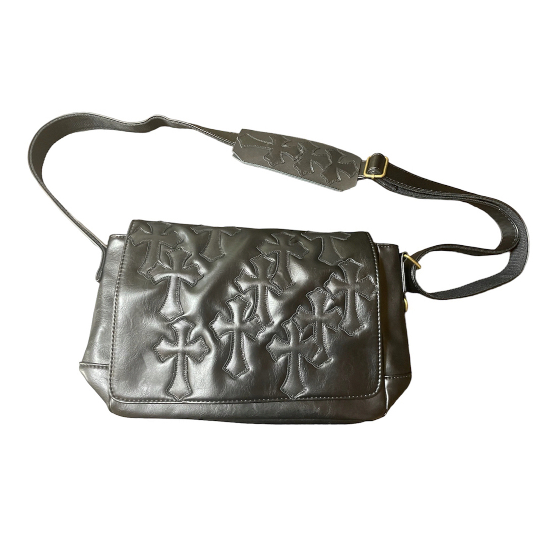 Chrome Hearts(クロムハーツ)のleathercross custom shoulderbag allblack メンズのバッグ(ショルダーバッグ)の商品写真