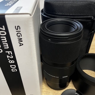 シグマ(SIGMA)の最終特価 美品 SIGMA 70mm F2.8 DG MACRO ソニーE(レンズ(単焦点))