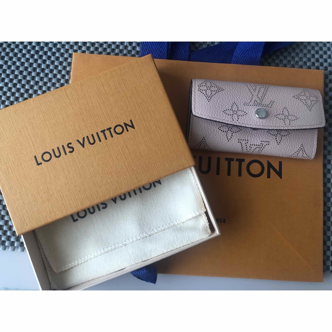 LOUIS  VUITTON 4連キーケース　★