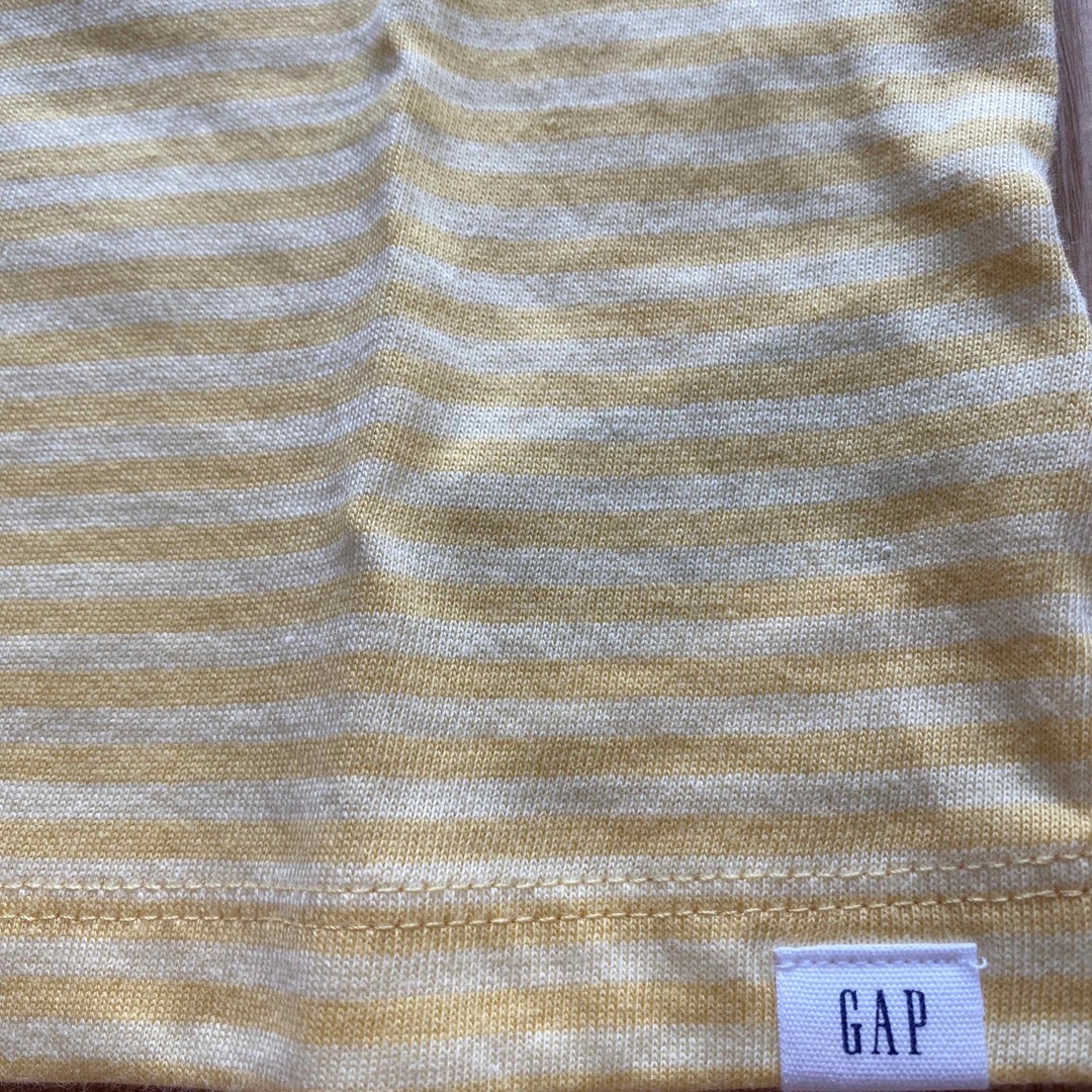 babyGAP(ベビーギャップ)のbabygap 半袖Tシャツ　90 キッズ/ベビー/マタニティのキッズ服男の子用(90cm~)(Tシャツ/カットソー)の商品写真
