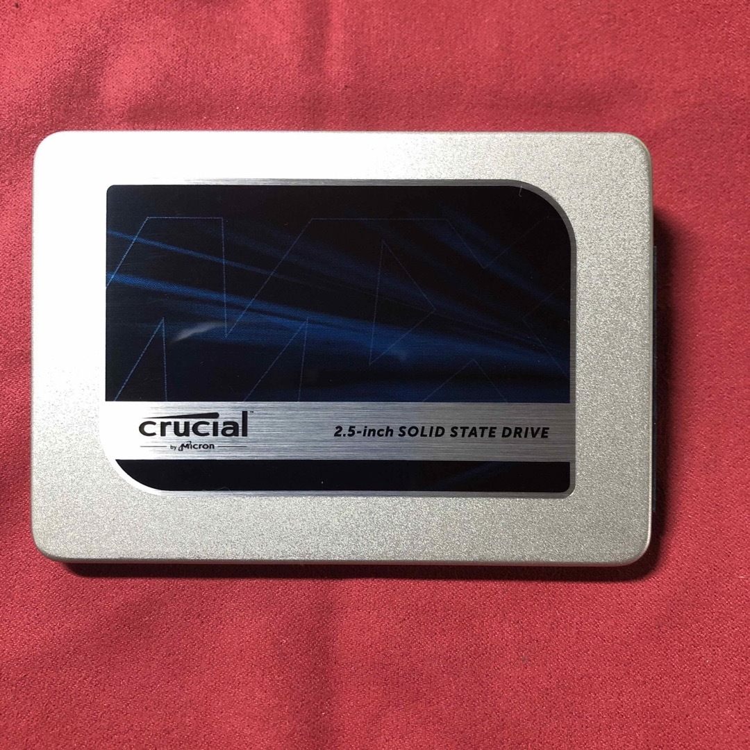 crucial(クルーシャル)のCrucial SSD 2.5inch MX300 525GB スマホ/家電/カメラのPC/タブレット(PCパーツ)の商品写真