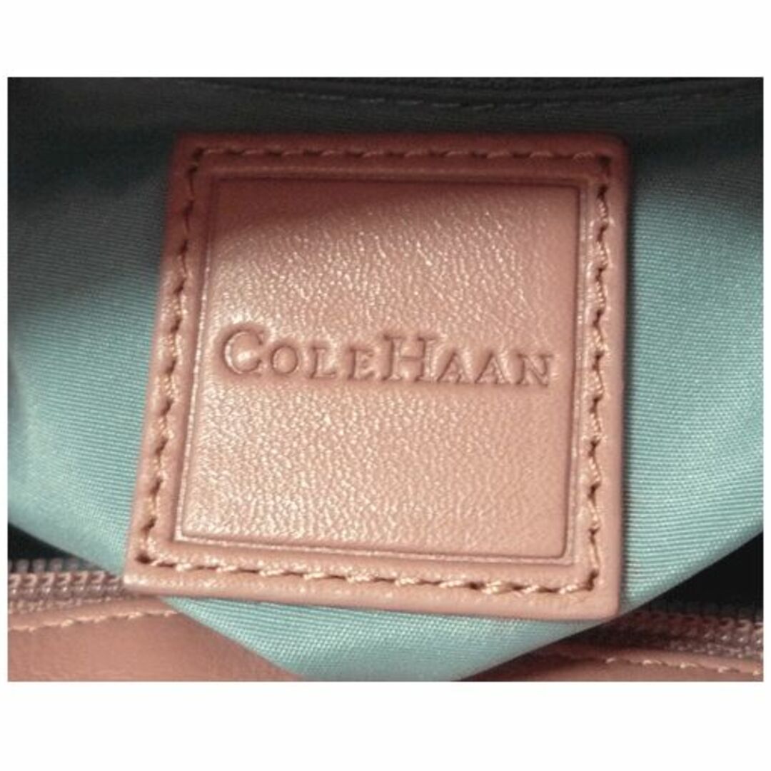Cole Haan(コールハーン)の良品　コールハーン　COLE HAAN　ベージュ系　ライトピンク系　ハンドバッグ レディースのバッグ(ハンドバッグ)の商品写真