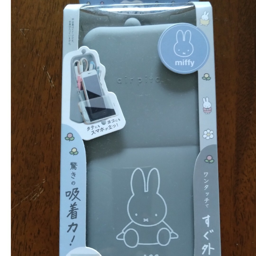 KUTSUWA(クツワ)のミッフィー  ペンとスマホ立て エンタメ/ホビーのおもちゃ/ぬいぐるみ(キャラクターグッズ)の商品写真