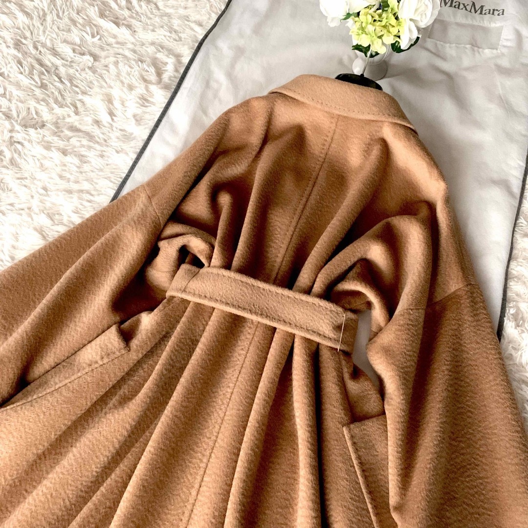 Max Mara   新品同様‼️最高級 白タグ マックスマーラ 艶感美しい