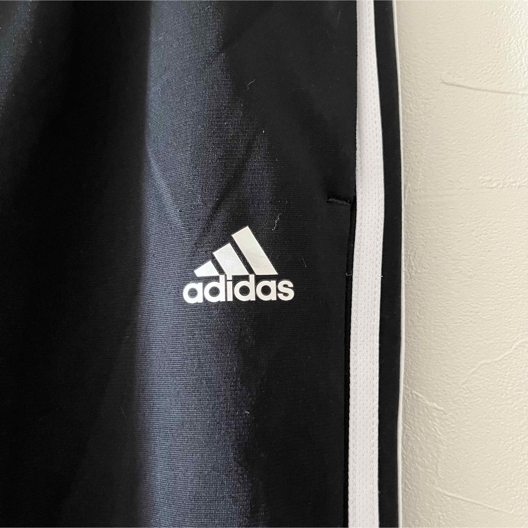 adidas(アディダス)のアディダスジャージ　上下　160センチ　黒 スポーツ/アウトドアのサッカー/フットサル(ウェア)の商品写真