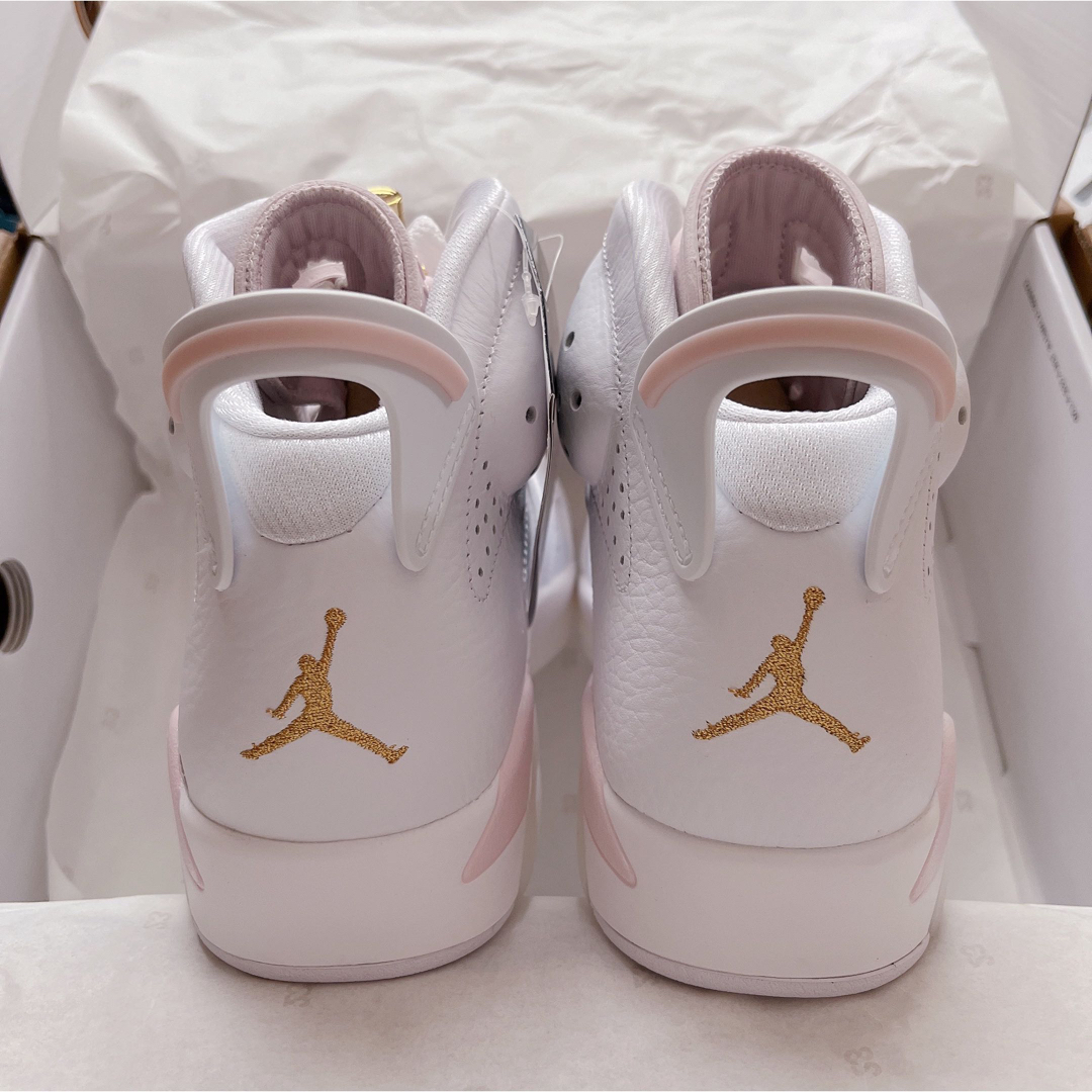 NIKE(ナイキ)のNike WMNS Air Jordan6 Gold Hoops レディースの靴/シューズ(スニーカー)の商品写真