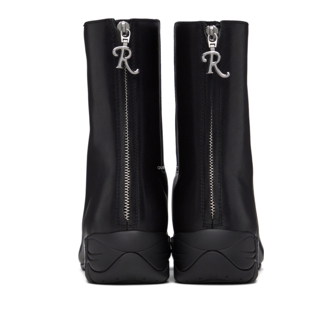 RAF SIMONS(ラフシモンズ)の名作　希少　在庫処分セール！　22AW RAF SIMONS BOOTS  レディースの靴/シューズ(ブーツ)の商品写真