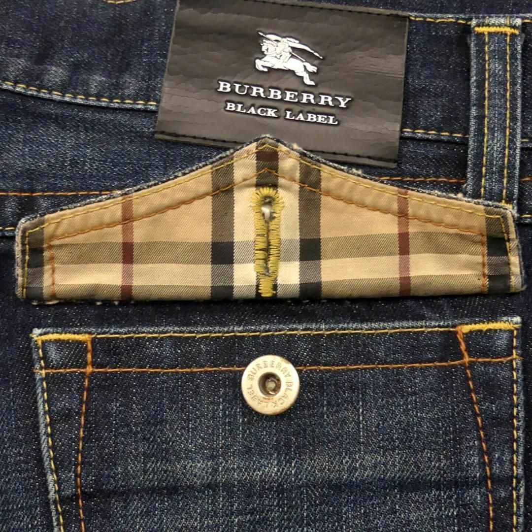 BURBERRY BLACK LABEL(バーバリーブラックレーベル)の廃盤 バーバリーブラックレーベル ジーンズ デニム ノバチェック JJ557 メンズのパンツ(デニム/ジーンズ)の商品写真