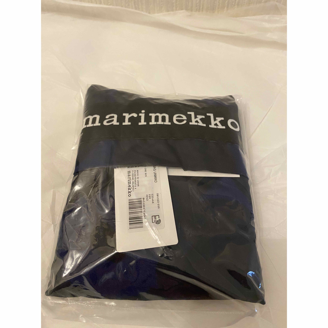 marimekko(マリメッコ)のmarimekko マリメッコ　エコバッグ ウニッコ　unikko ダークブルー レディースのバッグ(エコバッグ)の商品写真