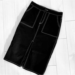 ザラ(ZARA)の【ZARA trf】スリット入りステッチタイトスカート L(ロングスカート)