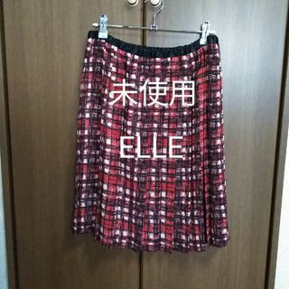 エル(ELLE)の未使用☆ELLE　プリーツスカート　膝丈　赤×黒　チェック(ひざ丈スカート)