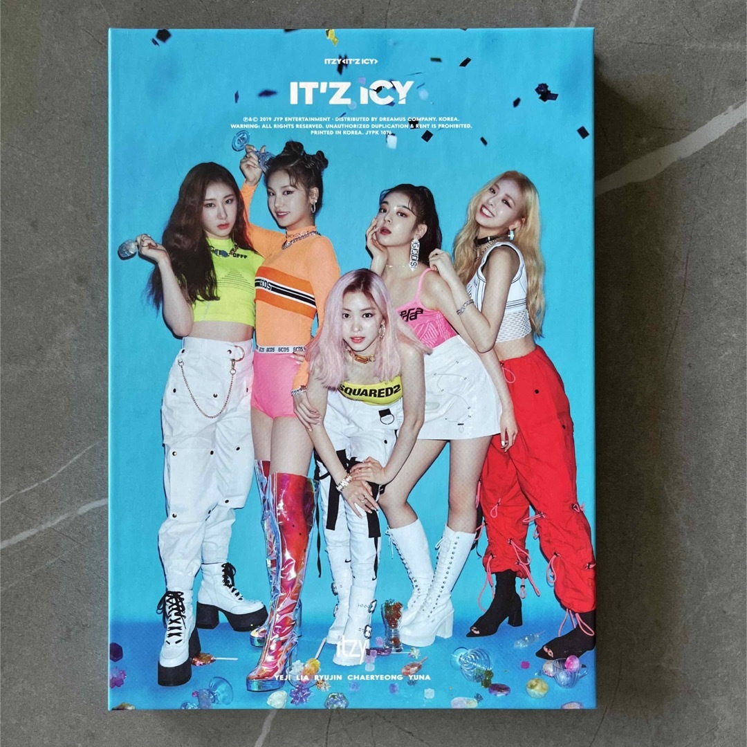 ITZY(イッチ)のITZY 「ICY」アルバム エンタメ/ホビーのCD(K-POP/アジア)の商品写真