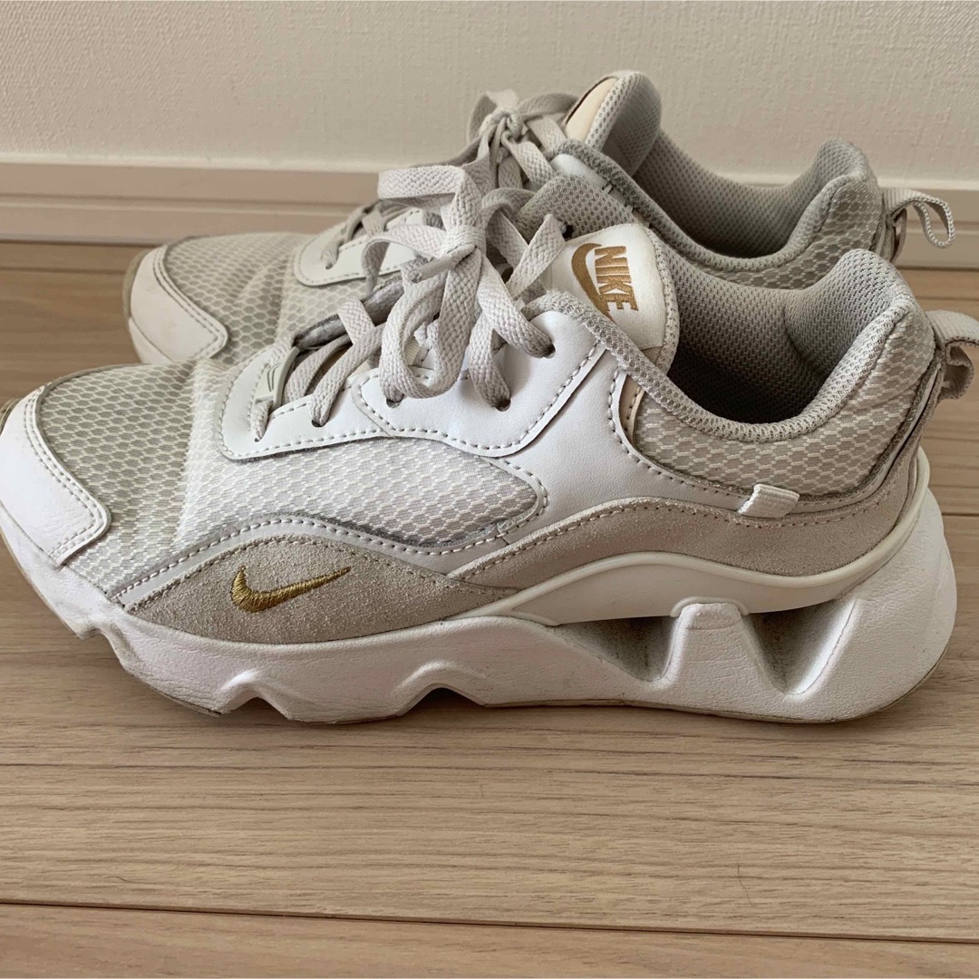 ナイキ RYZ 365 2 ホワイト W 23センチ NIKE WMNS RYZ 365 II "SUMMIT WHITE" 23.0