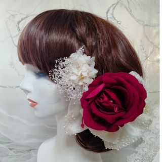 髪飾り☆オフ白リボンに真っ赤な薔薇とかすみ草(ヘアピン)