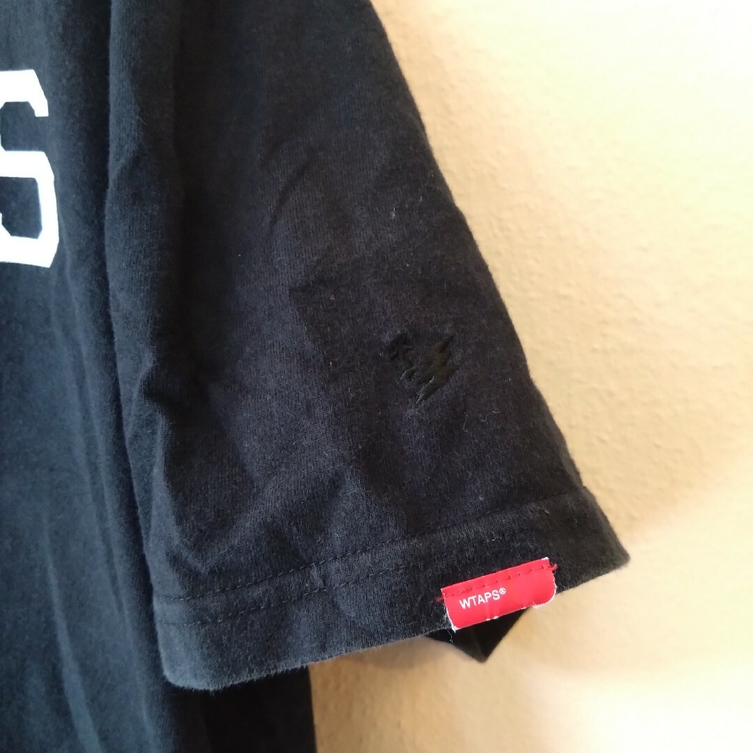 【入手困難】wtaps tシャツ ブラック 筆記体ロゴ Dワッペン ロゴ刺繍