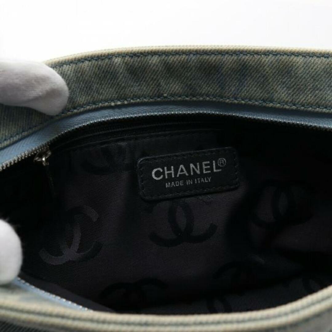 CHANEL(シャネル)のココマーク ポーチ デニム ライトブルー レディースのファッション小物(ポーチ)の商品写真