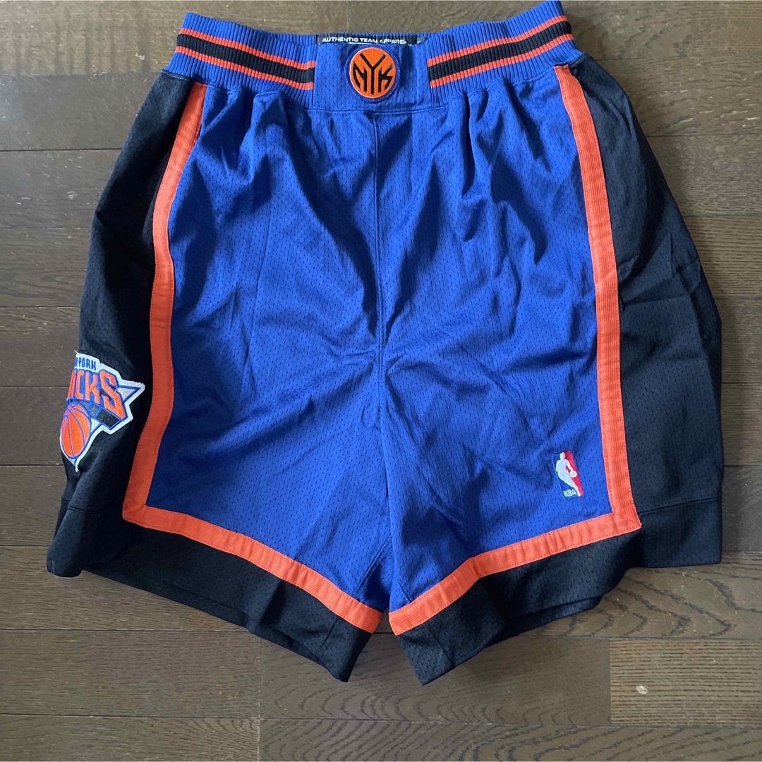 NBA KNICKS バスケット　ハーフパンツ　メンズLサイズ　バスパン