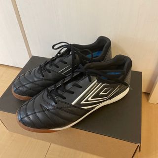 アンブロ(UMBRO)のumbro 23.5cm フットサルシューズ(シューズ)