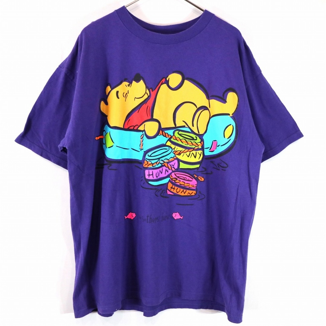 Disney(ディズニー)のDisney ディズニー キャラクタープリント 半袖Ｔシャツ WINNIE The POOH ぷーさん パープル (メンズ XL相当) 中古 古着 O1974 メンズのトップス(Tシャツ/カットソー(半袖/袖なし))の商品写真