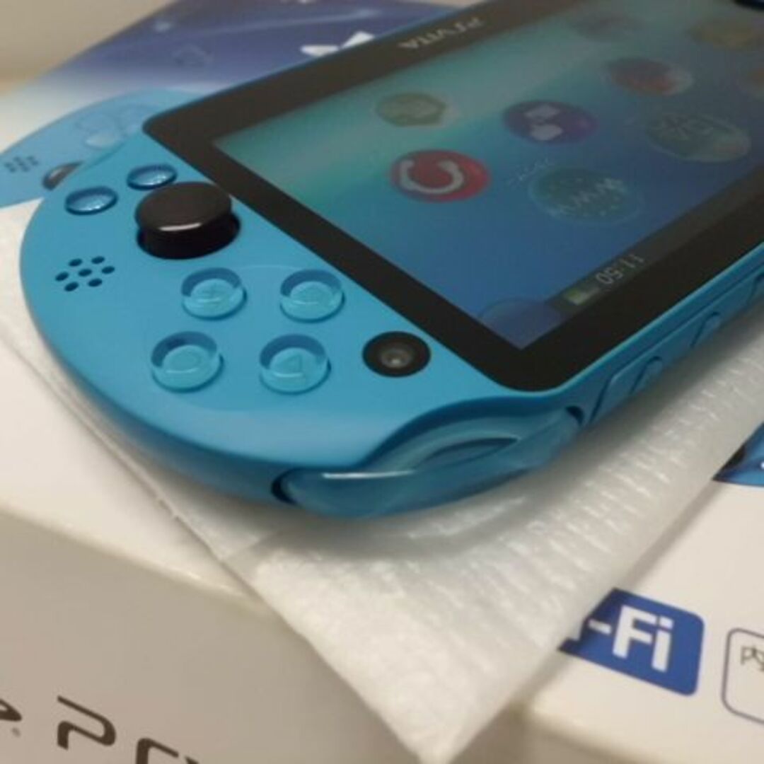 PlayStation Vita(プレイステーションヴィータ)のPSVITA PCH-2000 Aqua Blue エンタメ/ホビーのゲームソフト/ゲーム機本体(携帯用ゲーム機本体)の商品写真