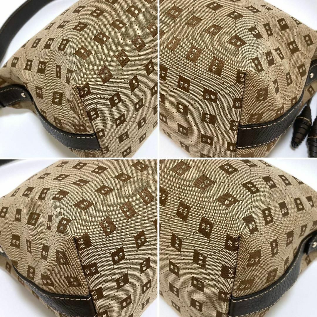 バリー ワンショルダーバッグ ブラウン 茶 キャンバス レザー 革 ゴールド金具