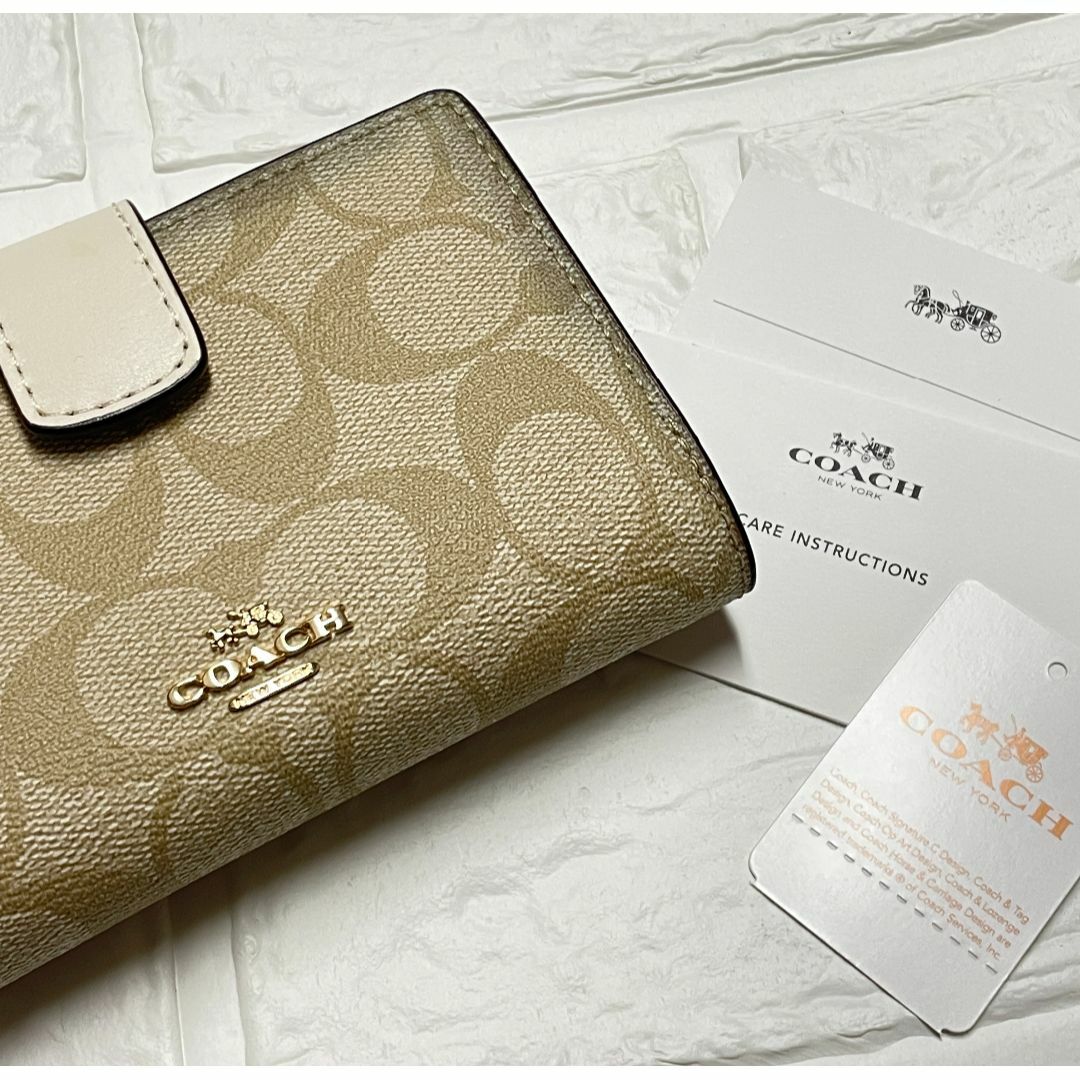 COACH - ♡コーチ 折財布 匿名配送♡の通販 by エス's shop｜コーチ