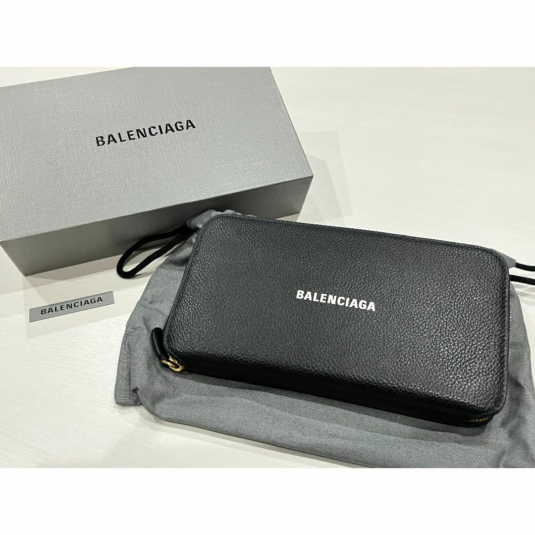 バレンシアガ　BALENCIAGA　長財布　ラウンドジップ　ブラック