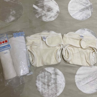 ニシマツヤ(西松屋)の布おむつカバー　布オムツ　50 3kg (ベビーおむつカバー)