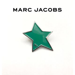 マークジェイコブス(MARC JACOBS)のMARC JACOBS マークジェイコブス　星　スター　ブローチ　グリーン(ブローチ/コサージュ)