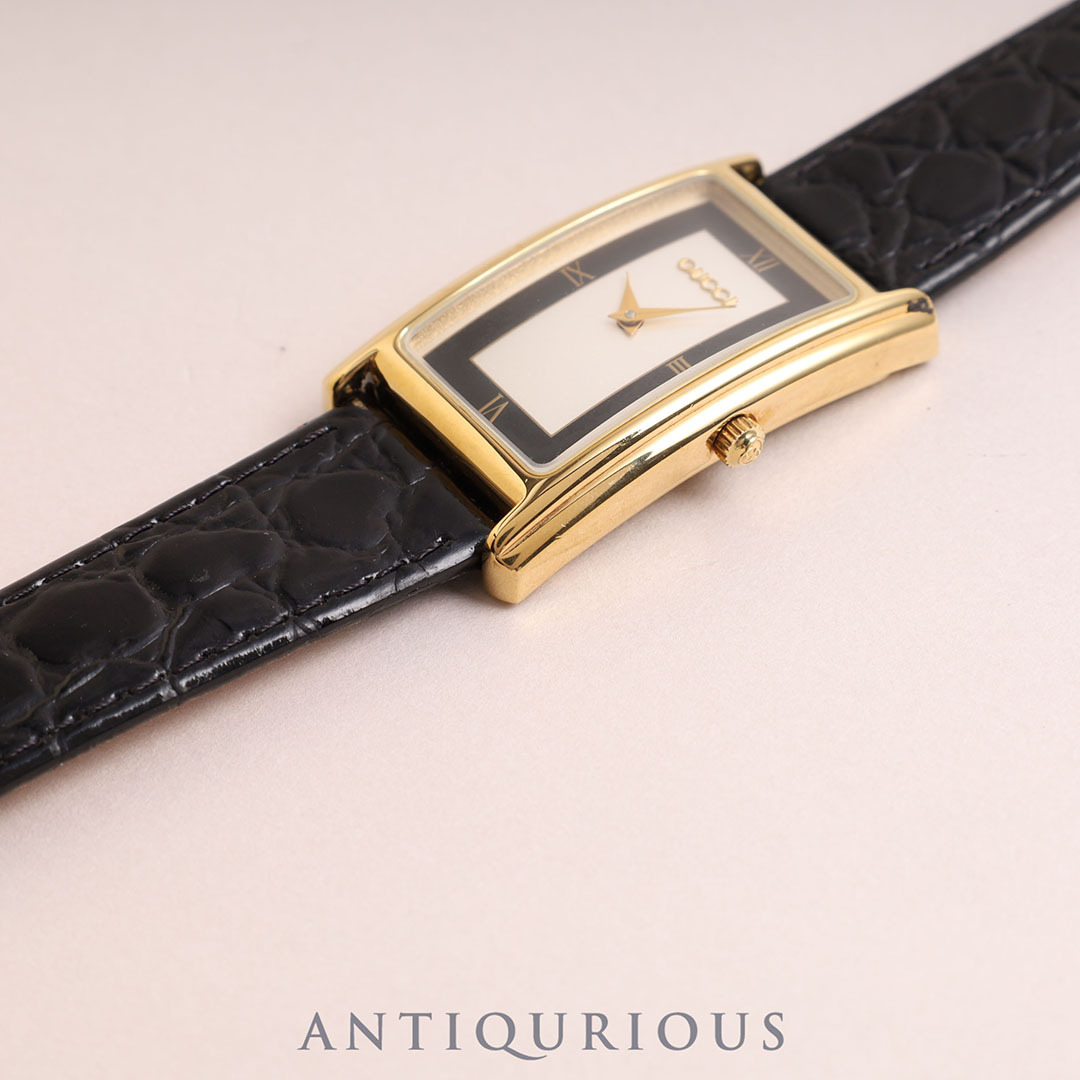 Gucci - GUCCI グッチ レクタンギュラー 2600M QZの通販 by