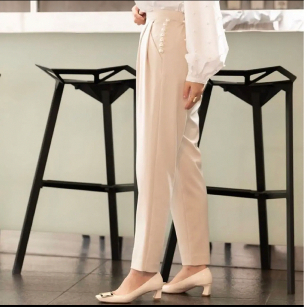 新品タグ付き トレフルプラス trefle +1 パールパンツ 01 アイボリーの