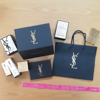 イヴサンローラン(Yves Saint Laurent)のイヴサンローラン ギフトセット　箱　リボン　ショッパー(ショップ袋)