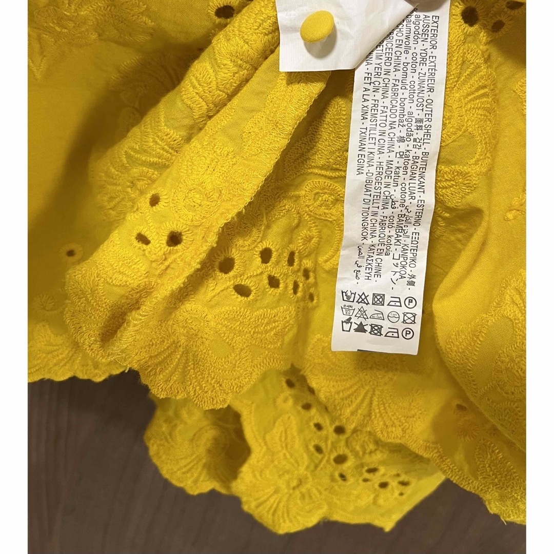 ZARA(ザラ)のZARA   イエローブラウス　Ｆサイズ レディースのトップス(シャツ/ブラウス(長袖/七分))の商品写真