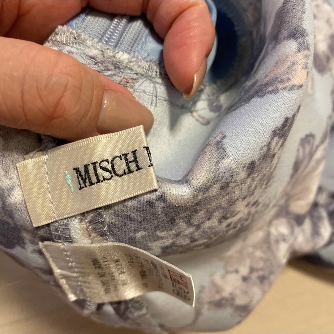 MISCH MASCH(ミッシュマッシュ)のMISCH MASCH キュロット　ショートパンツ　花柄　グレー　ベロア レディースのパンツ(キュロット)の商品写真