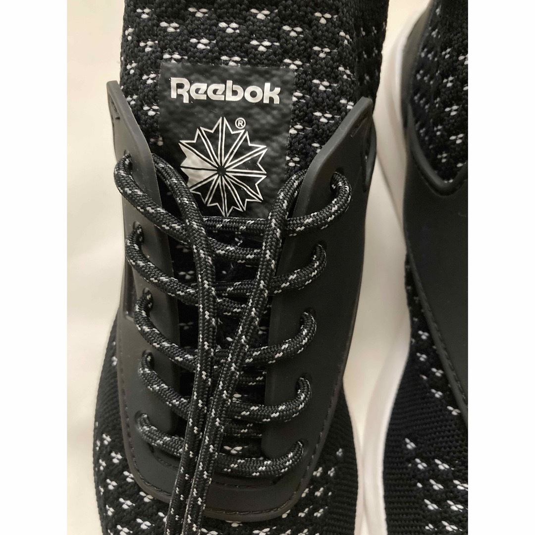 Reebok(リーボック)の【希少】Reebok ZOKU RUNNER ULTK IS メンズの靴/シューズ(スニーカー)の商品写真