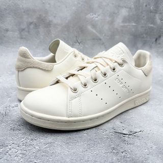 ADIDAS STAN SMITH スウェード　クリーム　23.5cm