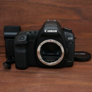 Canon - CANON EOS 5D Mark II ボディ