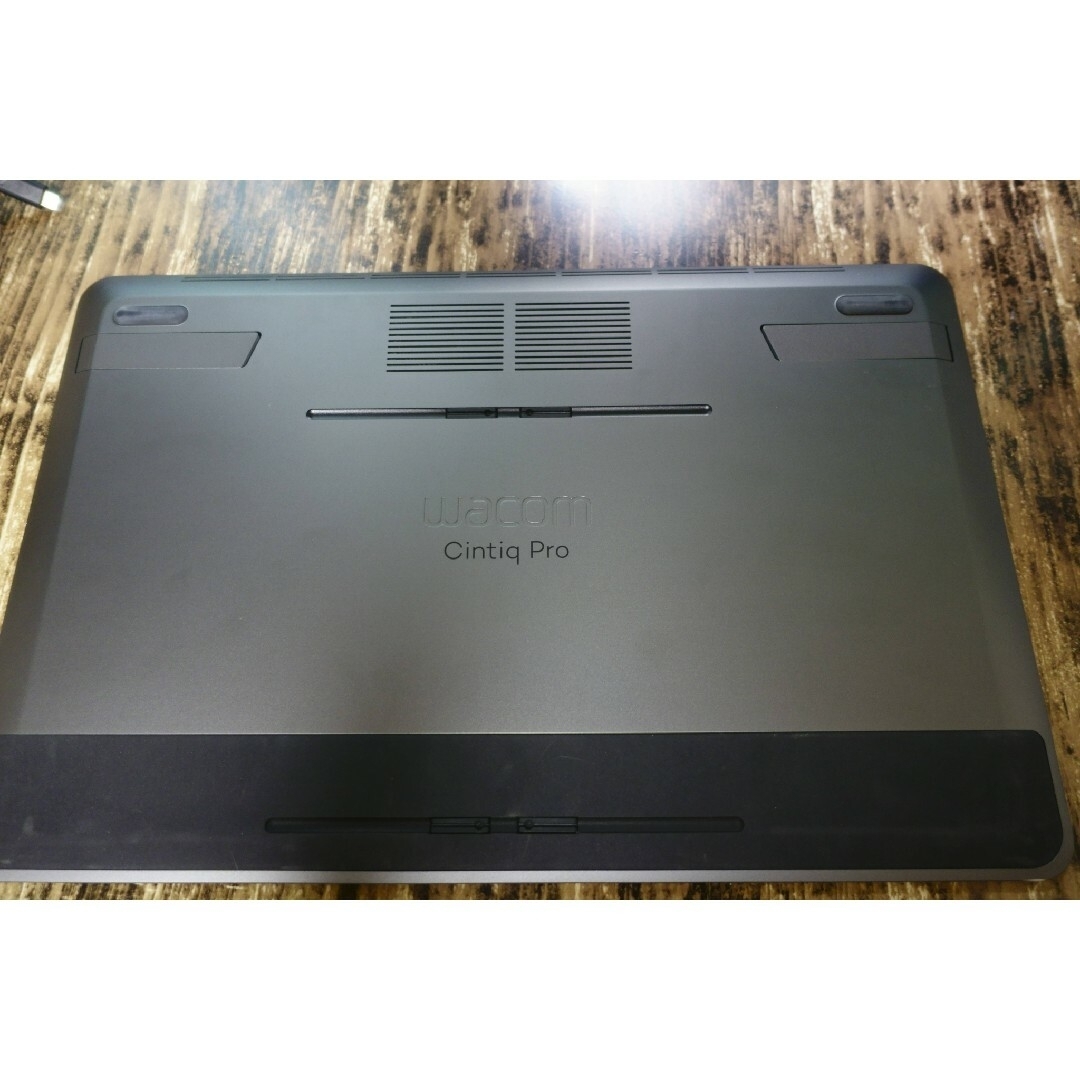 ワコム Cintiq Pro 16  液晶タブレット DTH-1620/K0 1