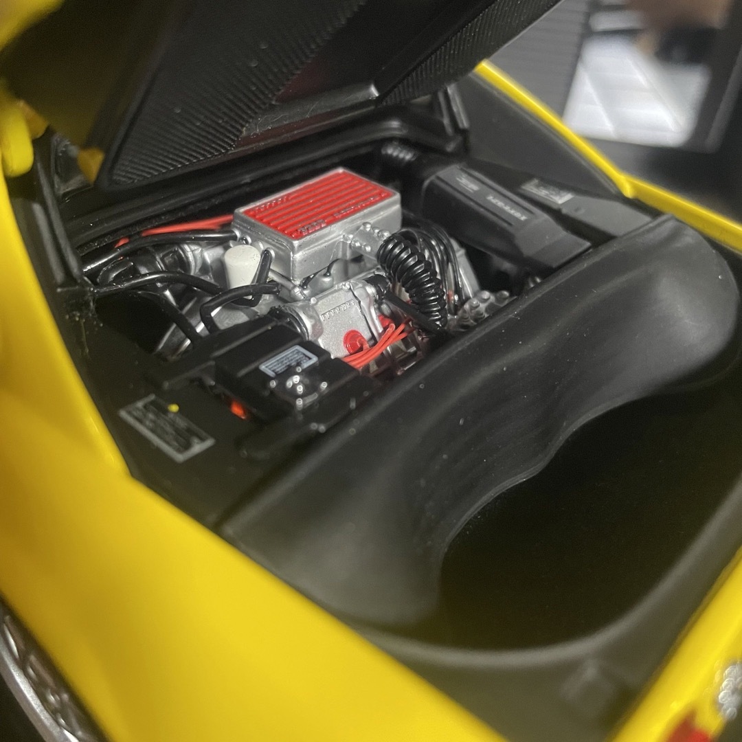 絶版未展示品 京商 1/18 フェラーリ 328 GTB 1988 イエロー
