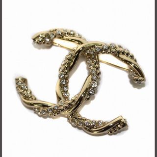 CHANEL Brooch (A64762 B06258 ND321) in 2023